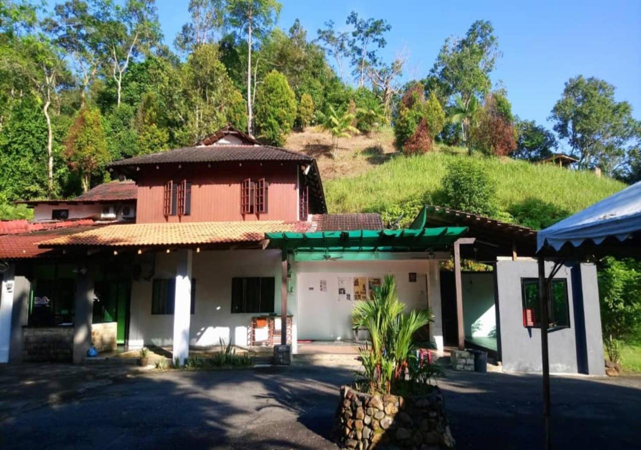 Lembin Village Resort Sungai Lembing Exterior foto